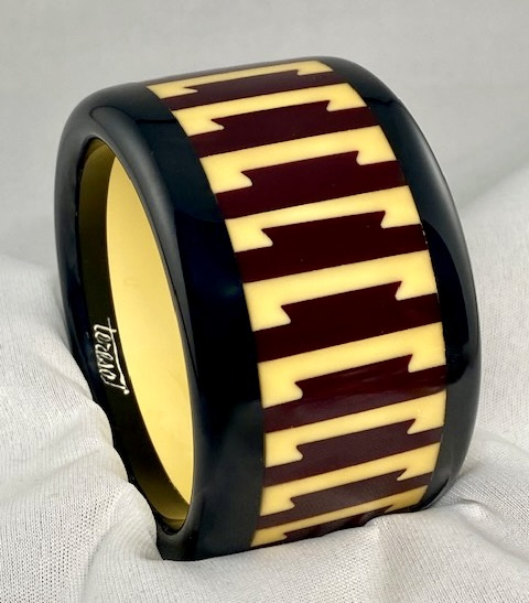 T2 Teresa wide dovetail bangle